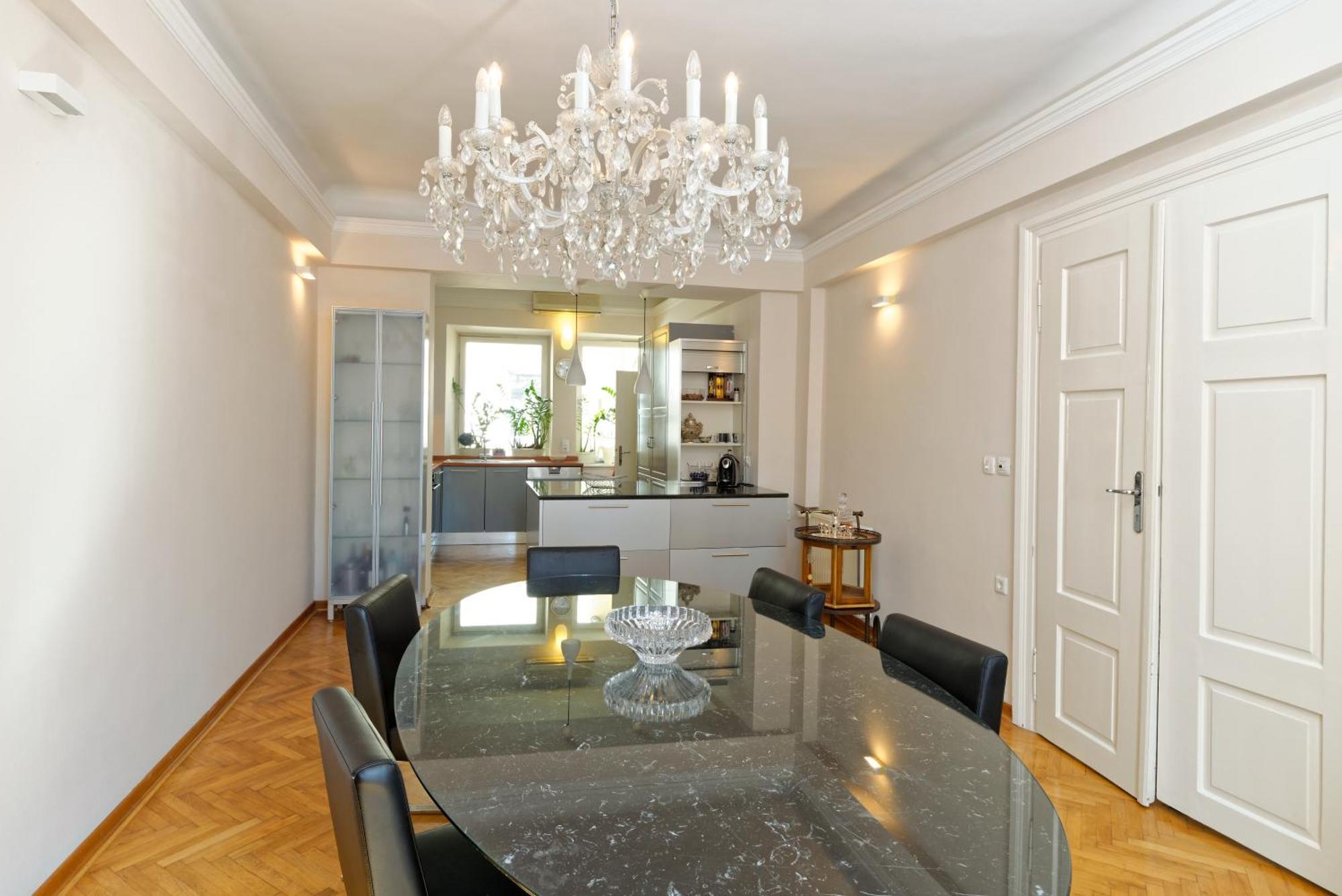 Neoclassical Luxury Apartment ليوبليانا المظهر الخارجي الصورة