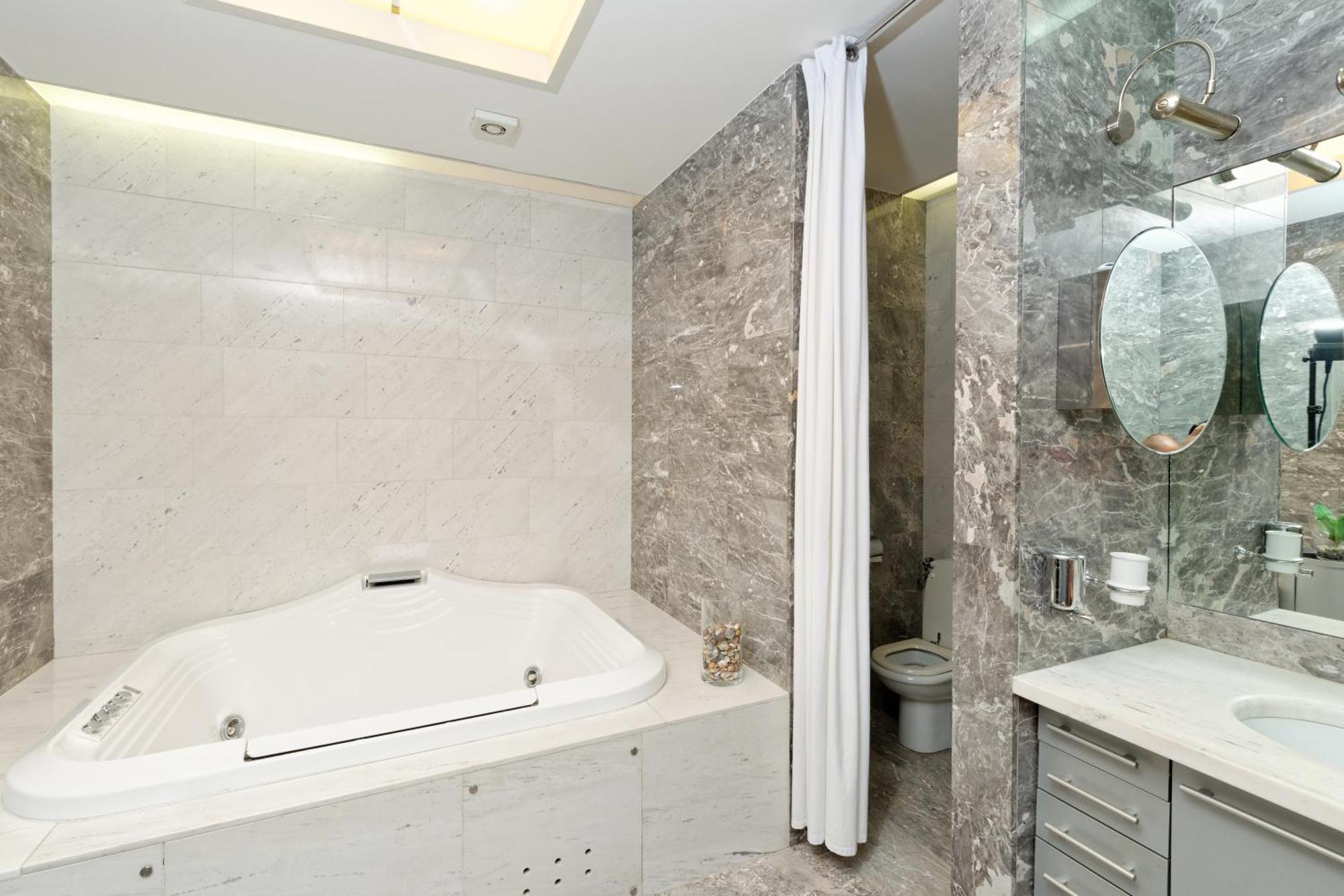Neoclassical Luxury Apartment ليوبليانا المظهر الخارجي الصورة