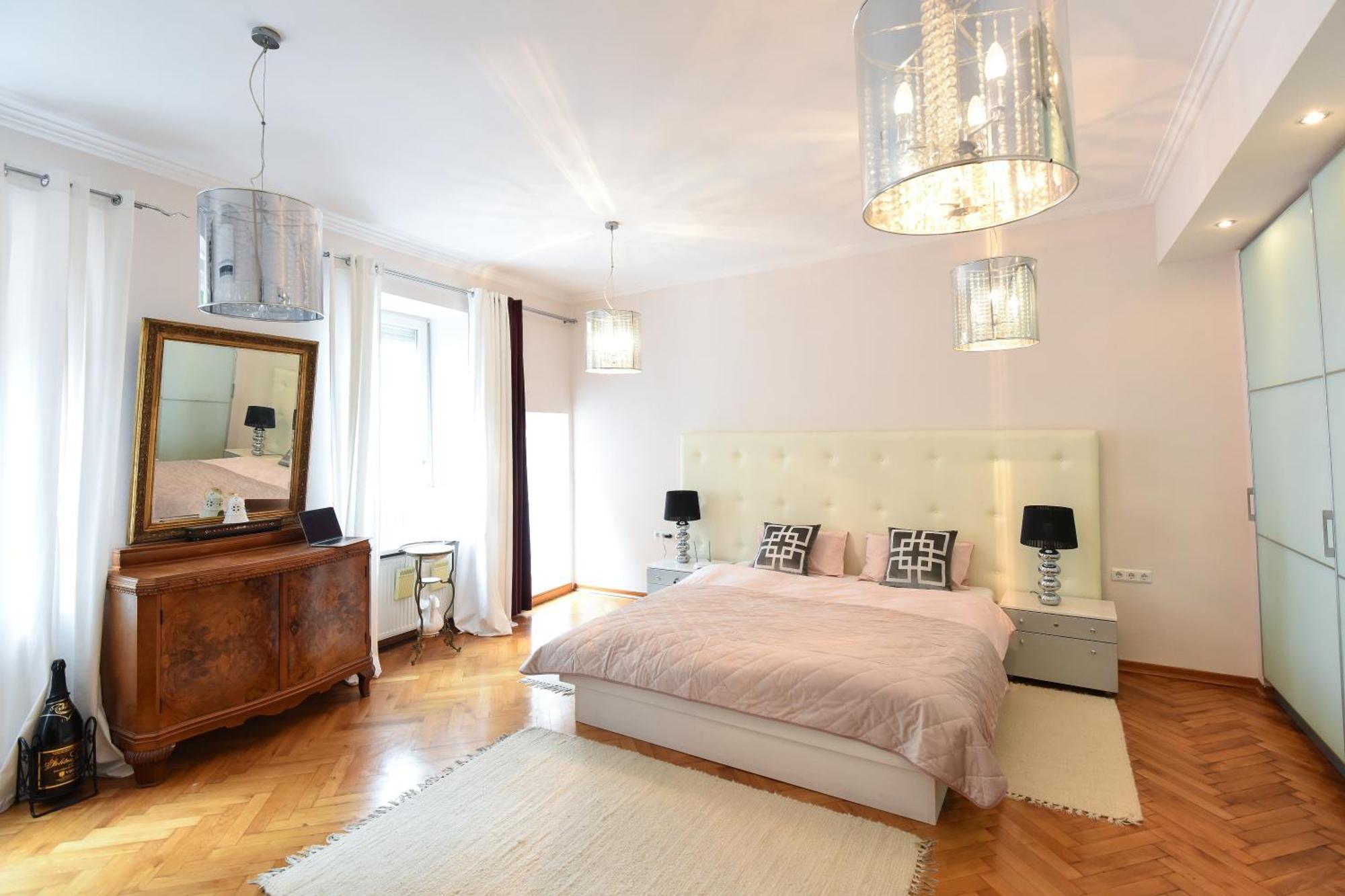 Neoclassical Luxury Apartment ليوبليانا المظهر الخارجي الصورة