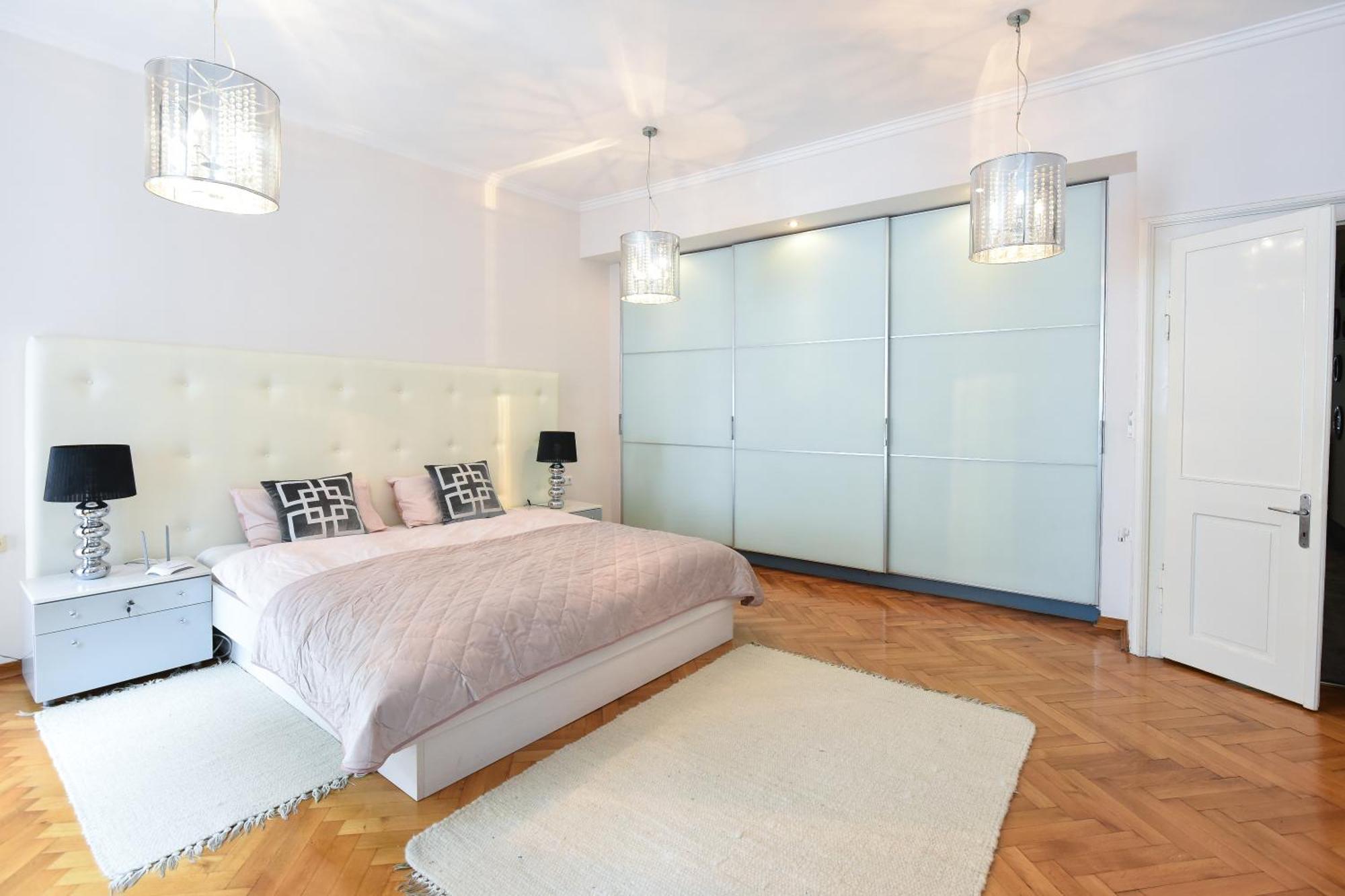 Neoclassical Luxury Apartment ليوبليانا المظهر الخارجي الصورة