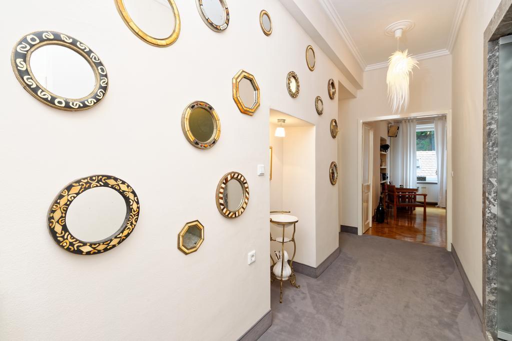 Neoclassical Luxury Apartment ليوبليانا المظهر الخارجي الصورة